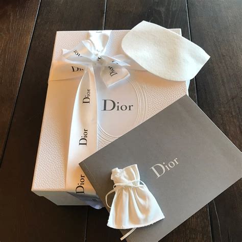 dior eco shipping box|dior complimentary gift wrapping.